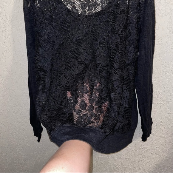 No Boundaries XXL Lace Back Black Long Sleeve - Picture 4 of 9